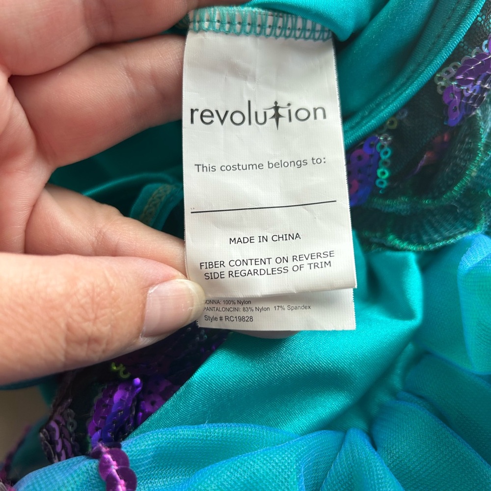 Revolution dance costume - Picture 6 of 8